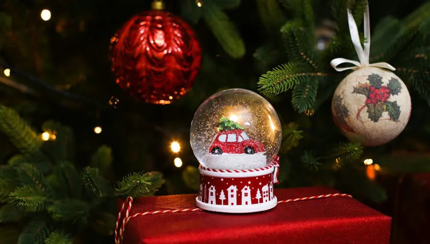 Christmas 2020 Wishes from Peter Hanley Motors